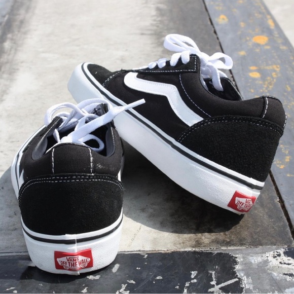 Vans VN0A38J9IJU ward kids sneaker size 3 - Picture 2 of 4